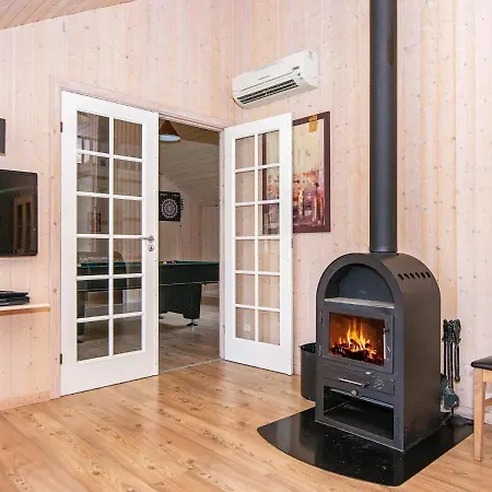 12 Person In Holiday home *