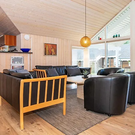 4 Star In Ebeltoft